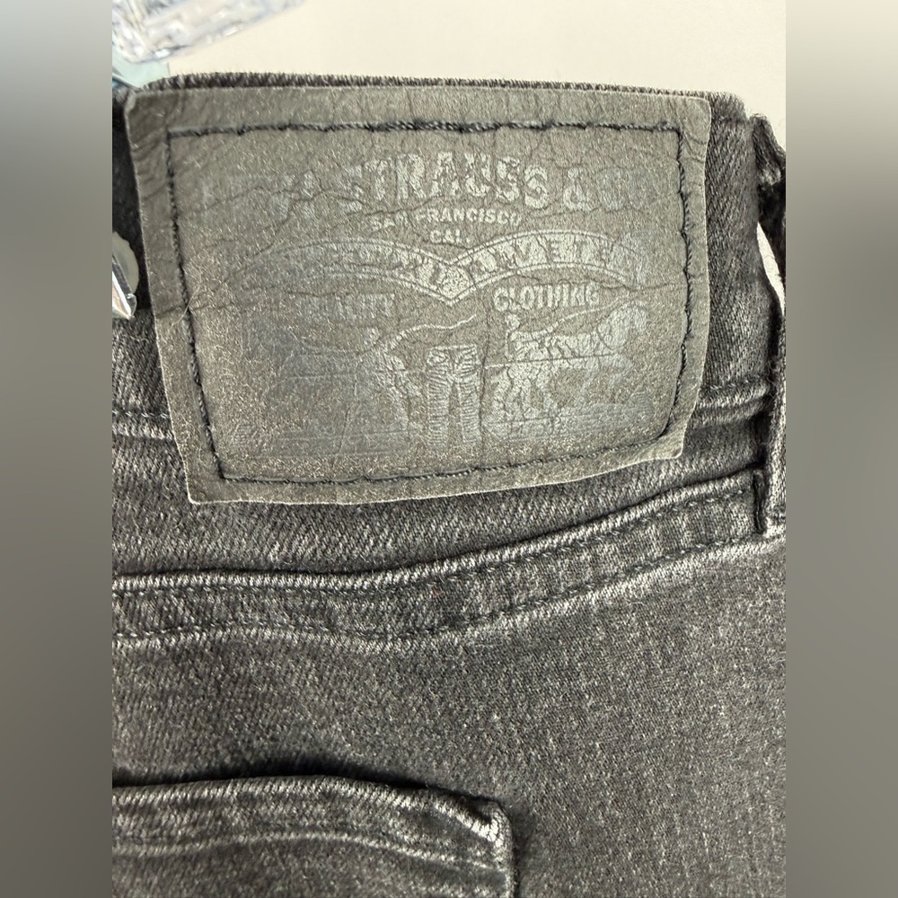 Levi’s 505 Straight Jeans Women’s W33 L30 Black Mid Rise Denim Classic - Picture 6 of 8